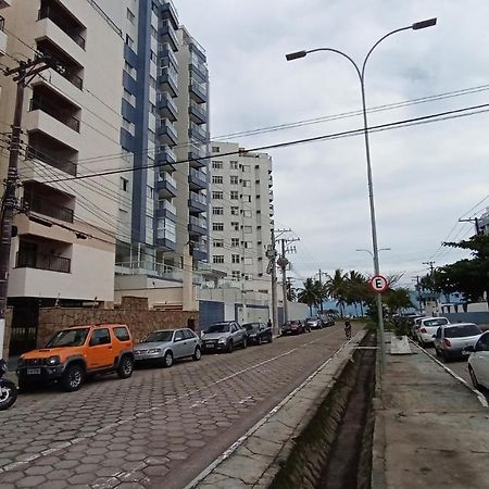 Apart. Martim De Sa - Pe Na Areia Caraguatatuba Ngoại thất bức ảnh