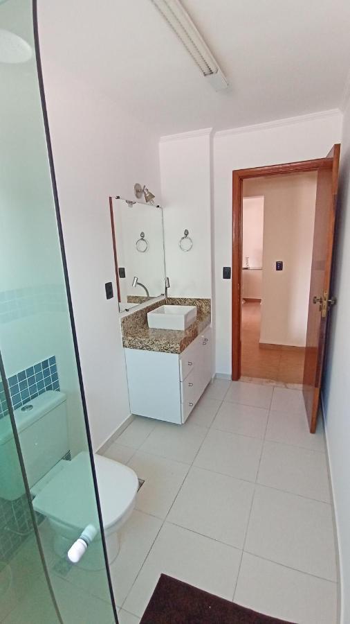 Apart. Martim De Sa - Pe Na Areia Caraguatatuba Ngoại thất bức ảnh